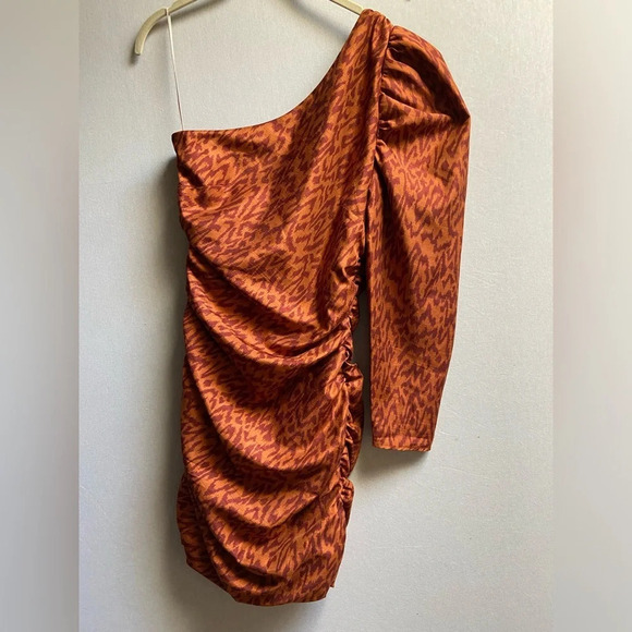 WILFRED ARITZIA ONE SHOULDER  RHAPSODY DRESS SZ 8 - Picture 2 of 13